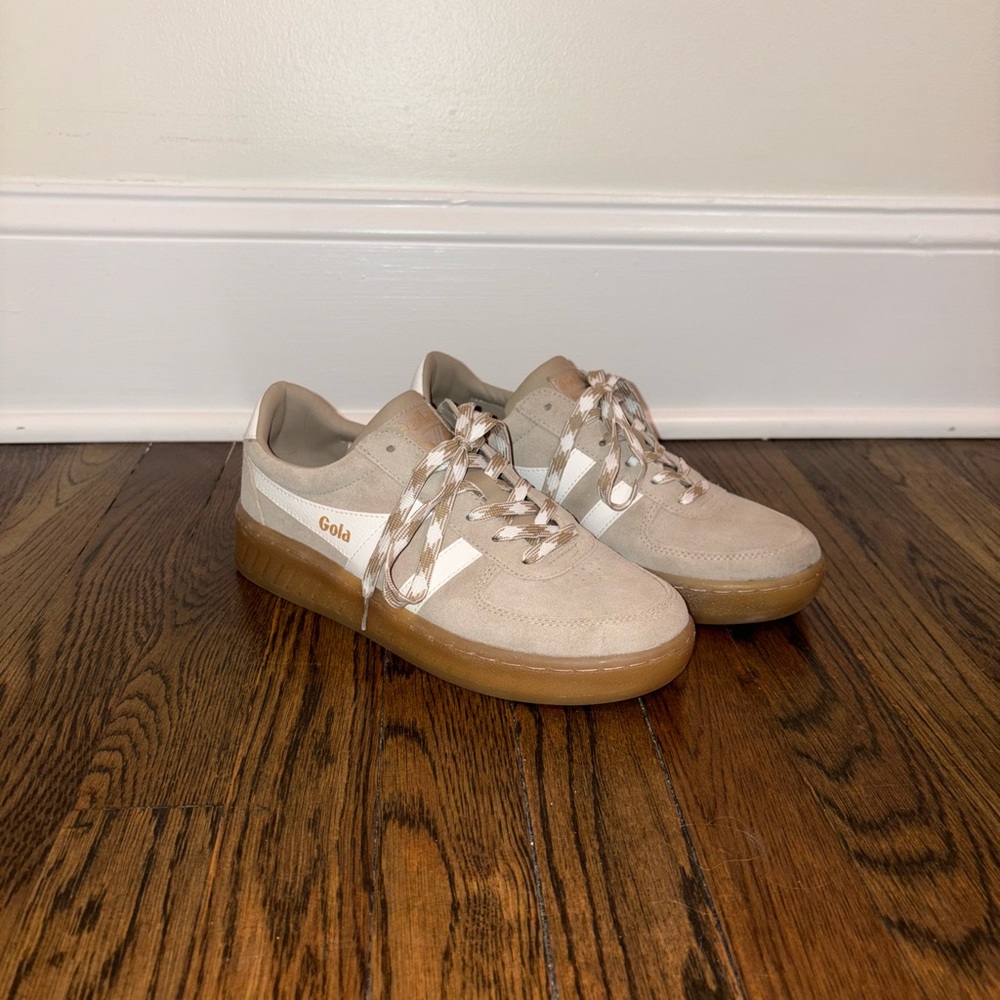 Gola Beige Cream Lace-Up Sneakers